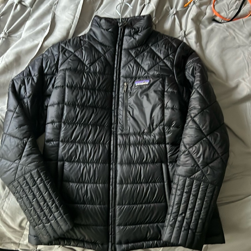 Patagonia women’s nano puff jacket